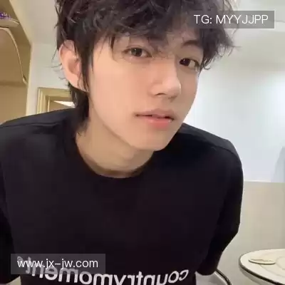 屈芸纯